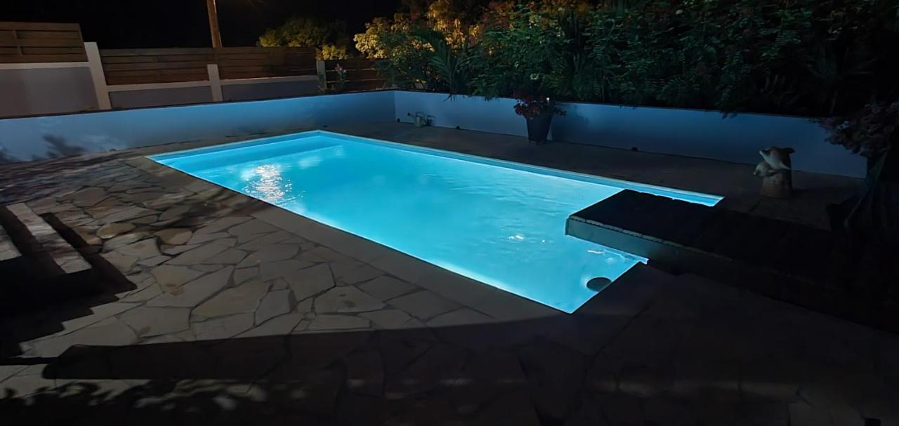 "Chez Claudia "Charmant Logement Avec Jacuzzi Privatif En Toute Intimite Sur Belle Terrasse Exterieure En Bois Et Piscine Courcelles Экстерьер фото